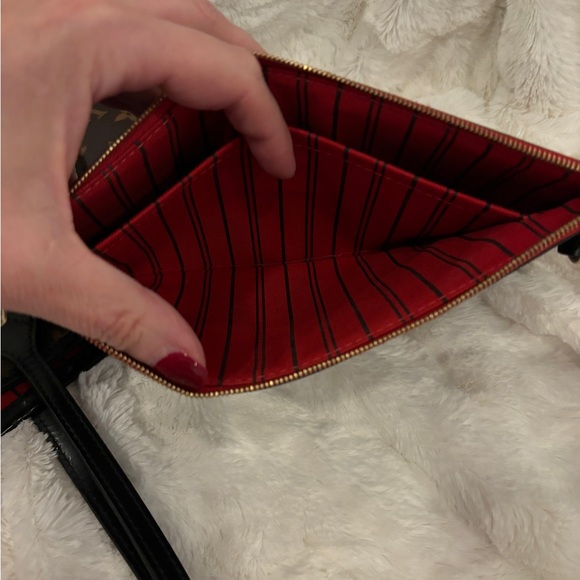 Louis Vuitton Monogram Zip Pouch - Picture 5 of 8